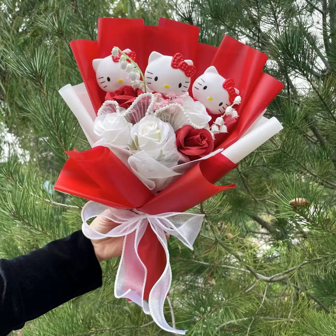 Kawaii Hello Kitty Cat Dolls With Artificial Flowers